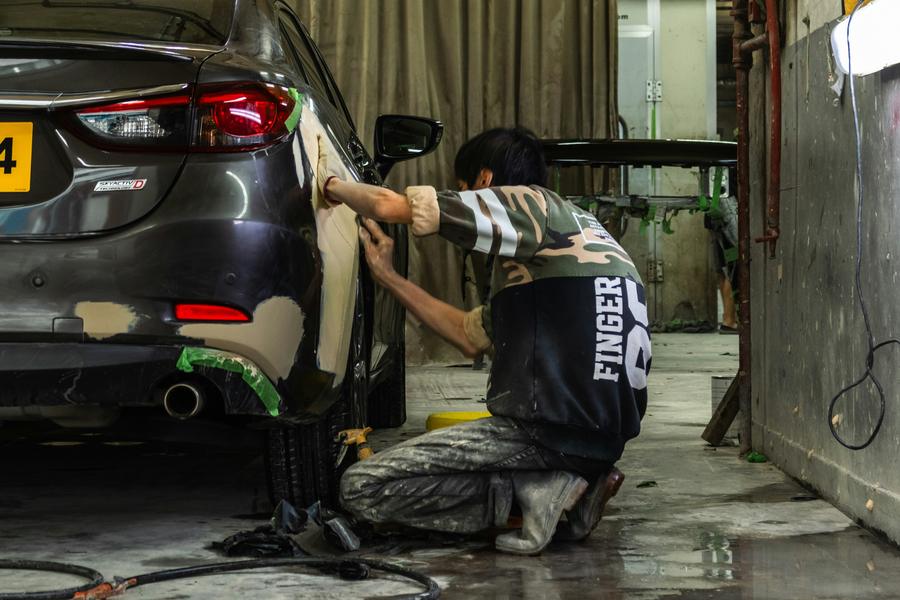 Health insurance for auto repair shops: keep techs out of the dealership